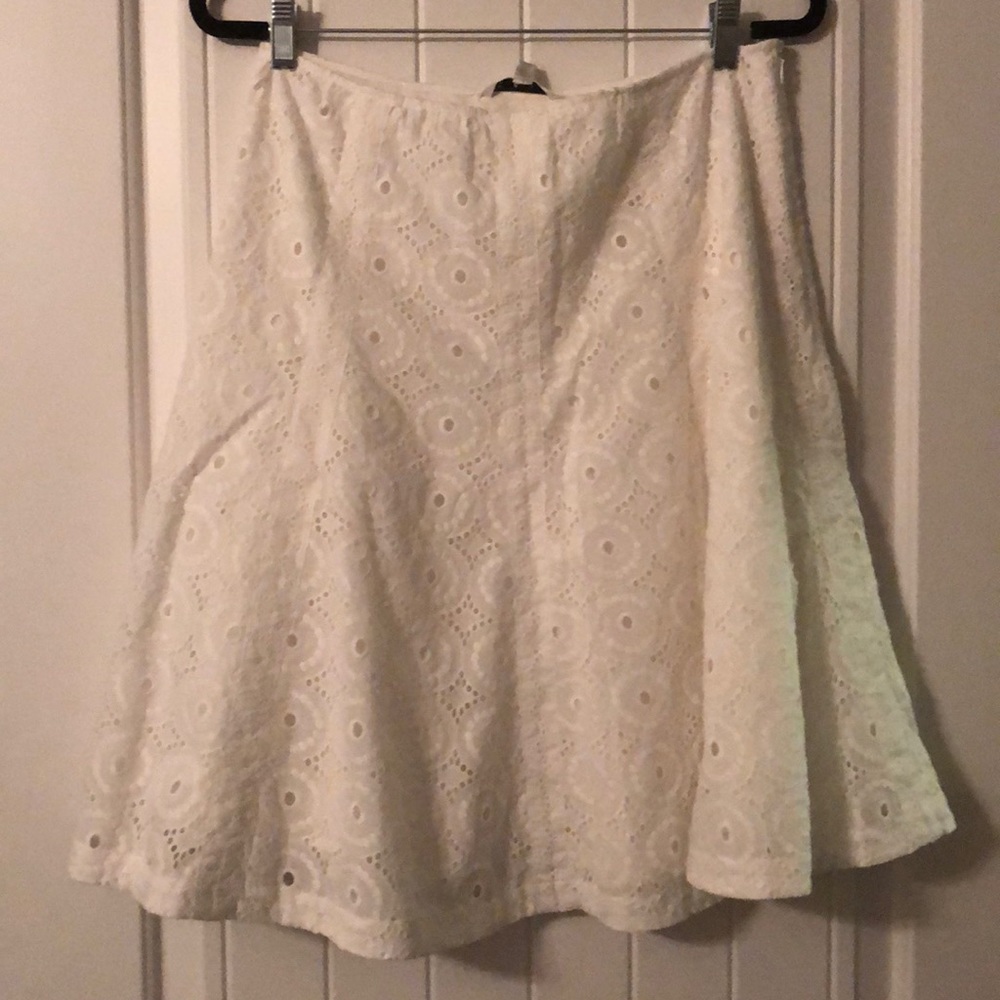 NWT-CAbi White Flare skirt -6